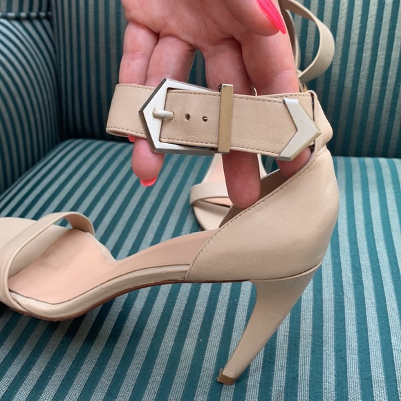 Elon Kling for Marciano size 7 1/2. Nude leather open toe heels - Picture 7 of 7